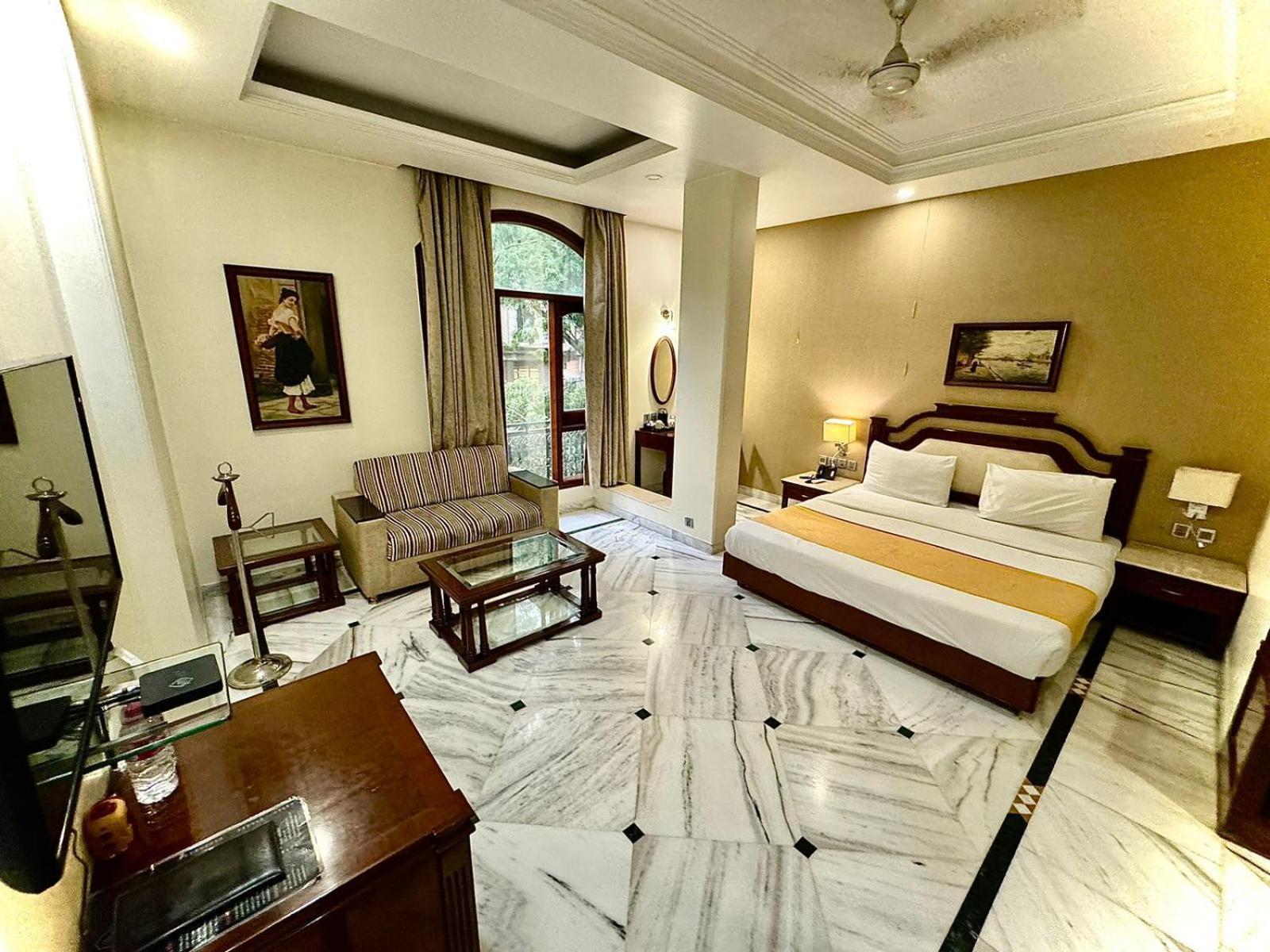 Hotel Florence Inn, Karol Bagh, New Delhi, 2 Min From Metro Экстерьер фото