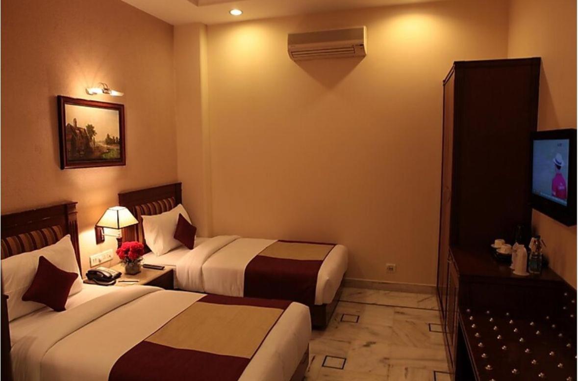 Hotel Florence Inn, Karol Bagh, New Delhi, 2 Min From Metro Экстерьер фото